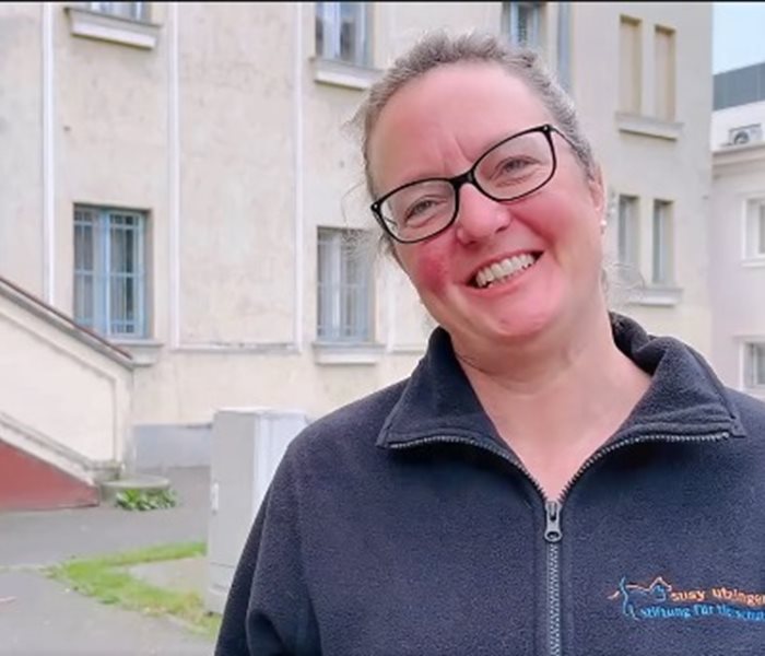 "Jó napot !": Kathrin ! Agent de la SUST en Hongrie